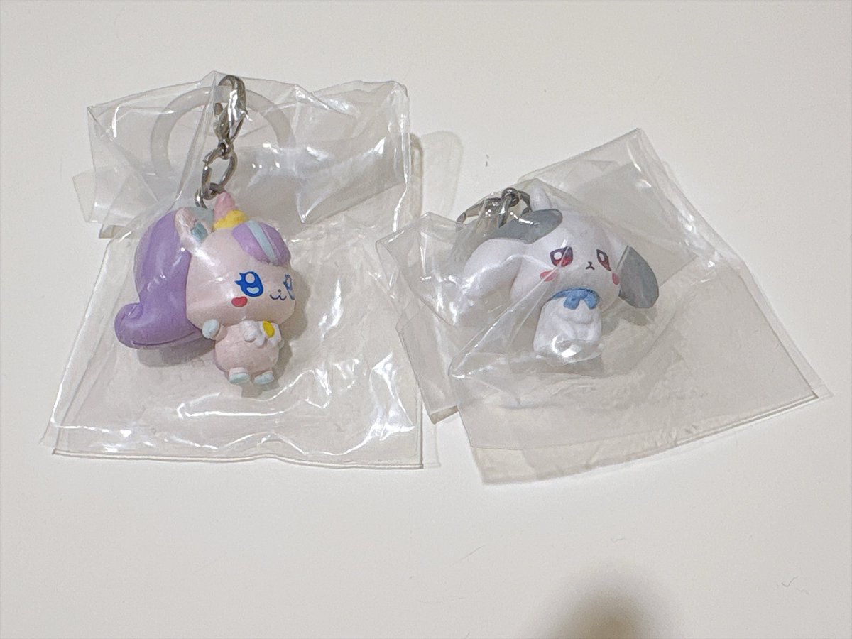 a_chan5144's tweet photo. 【交換】【異種交換】ぷちきゅあ めじるしアクセサリー

譲：にこ、だいふく
求：アンパンマンめじるしアクセサリー(種類問いません)

郵送での交換希望です。
難しいとは思いますが条件合う方、検索からでもお気軽にお声掛け下さい🙇‍♀️ https://t.co/2nNmll02Hc