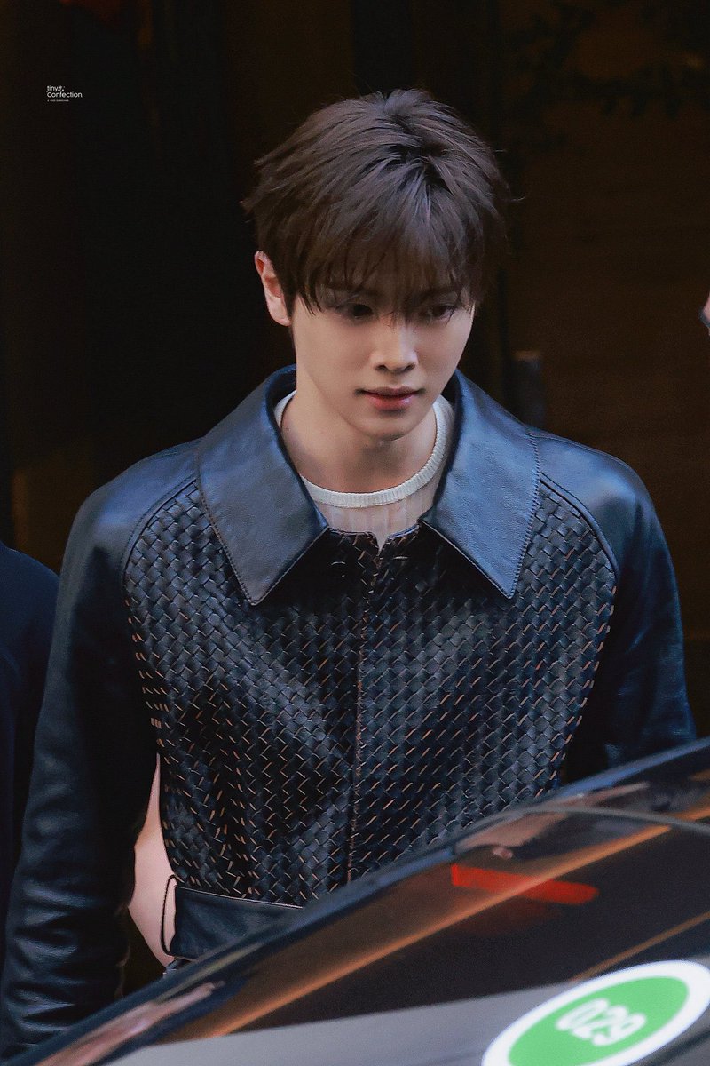 mepuppieyou's tweet photo. ซองชานหล่อมากเลย ㅠㅠ ตื่นเต้นแทนน้อง แฟชั่นวีคแรกเลยที่ไปคนเดียว ขอส่งกำลังใจให้คุณชายจากทางบ้านน้า ขอบคุณโอกาสดี ๆ จาก Bottega Veneta 🥺🤍

ใครสะดวกคืนนี้มาช่วยกันเทรนด์ให้ซองชานกันนะคะ  

#BottegaVenetaSS27xSUNGCHAN
#BottegaVenetaSummer2027 https://t.co/03c4nfFKm1