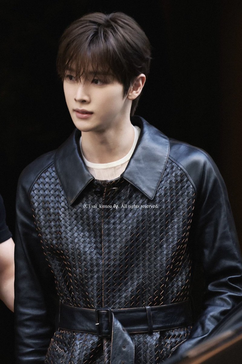 mepuppieyou's tweet photo. ซองชานหล่อมากเลย ㅠㅠ ตื่นเต้นแทนน้อง แฟชั่นวีคแรกเลยที่ไปคนเดียว ขอส่งกำลังใจให้คุณชายจากทางบ้านน้า ขอบคุณโอกาสดี ๆ จาก Bottega Veneta 🥺🤍

ใครสะดวกคืนนี้มาช่วยกันเทรนด์ให้ซองชานกันนะคะ  

#BottegaVenetaSS27xSUNGCHAN
#BottegaVenetaSummer2027 https://t.co/03c4nfFKm1