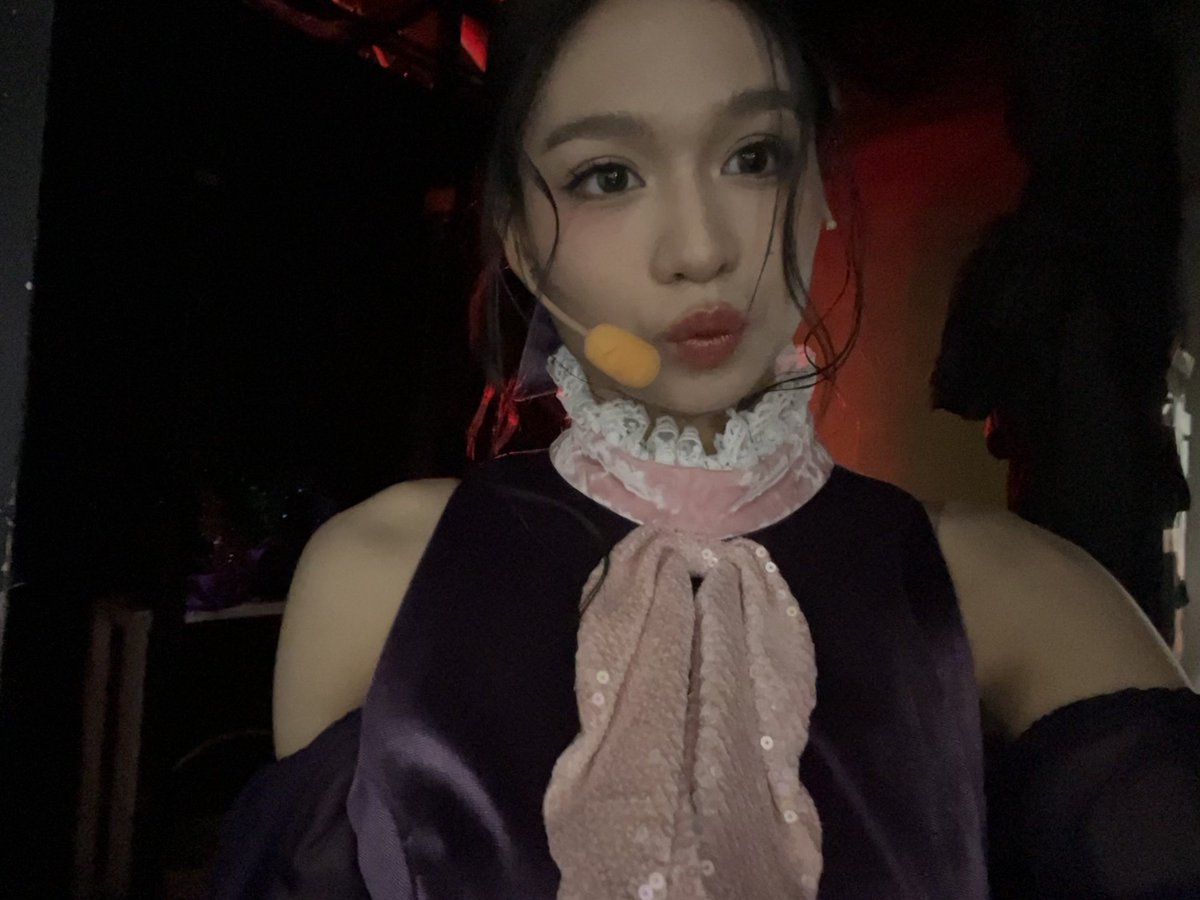 Nala_JKT48's tweet photo. terimakasih banyaak guyss buatt energiinya
bener bener bersyukur banget dapat kesempatan ini! 

#NalaNoKakeru makaciww juga yaaaahhh https://t.co/4SDbGvs8kR