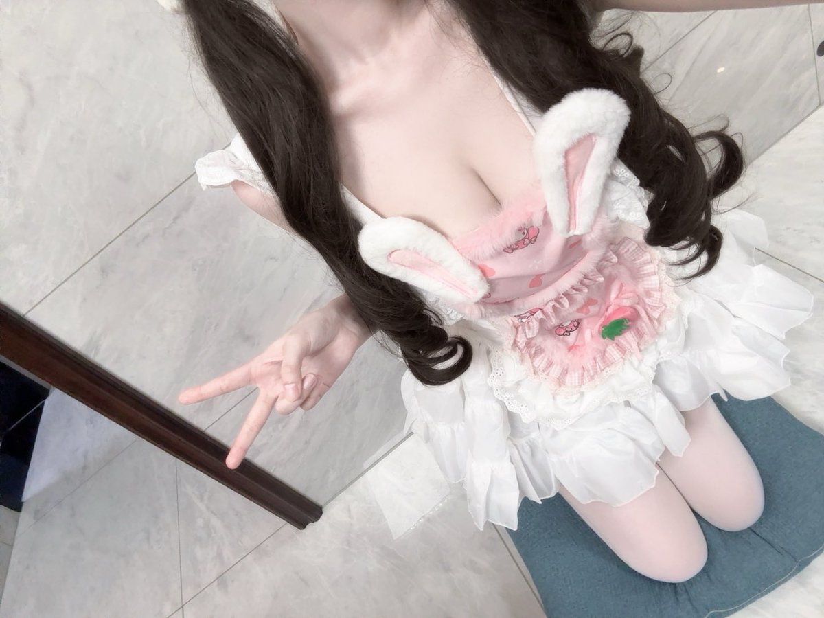 luluynvy's tweet photo. 大白兔奶糖 https://t.co/DbHZlinS8V