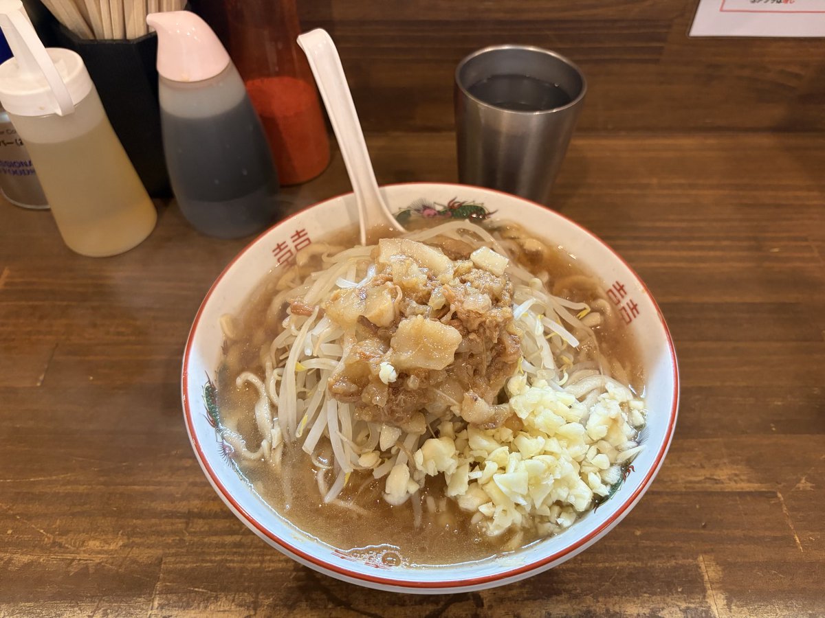 mikamolu's tweet photo. めちゃうまなラーメンだったぞ。 https://t.co/35ft4fWtg9