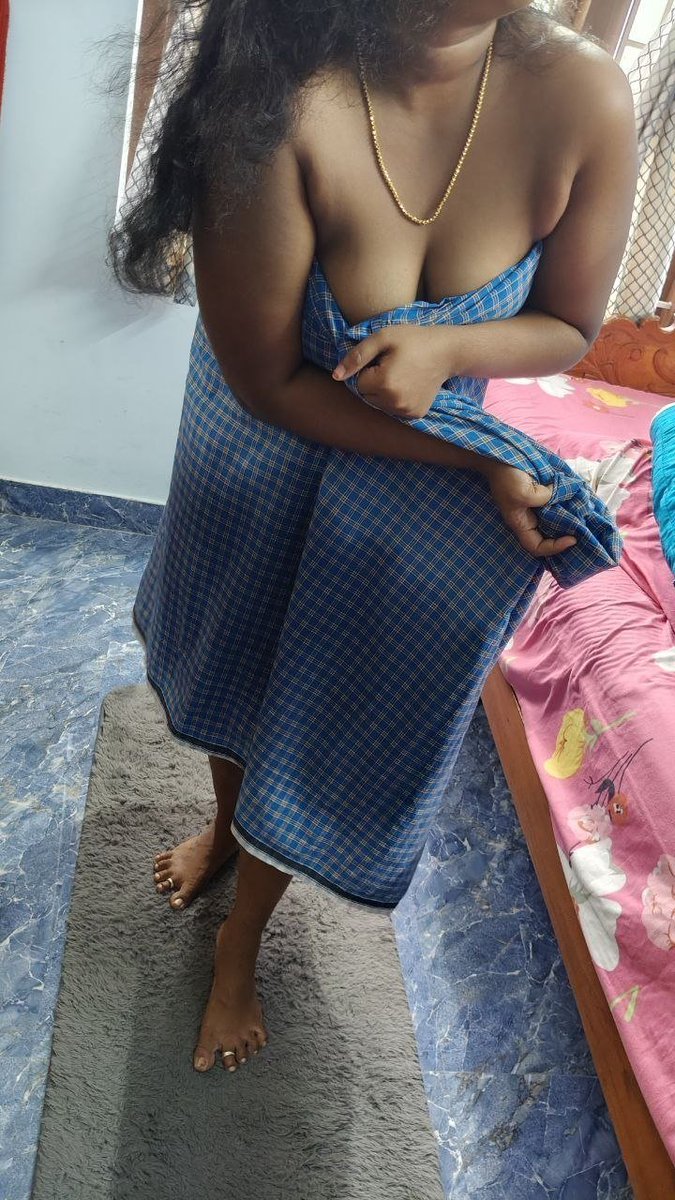 Annumallu's tweet photo. ചുമ്മാ കുണ്ണ തടവി ഇരിക്കാതെ DM വാ 
കളഞ്ഞു തരാം 💦💋https://t.co/x3H1pcrRxy https://t.co/xe74BeZriz