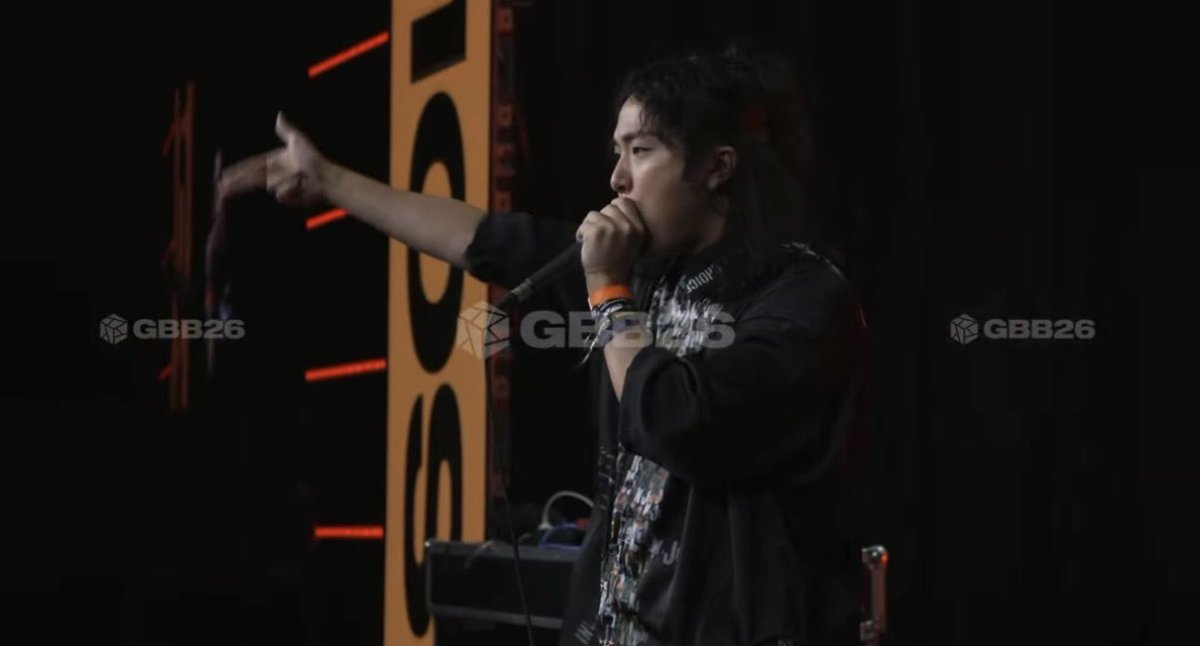 SarukaniBeatbox's tweet photo. GBB26 SOLO CATEGORY
KAJI TOP4進出決定！！！！

25:00(JST)〜 SEMI FINALS 
🇯🇵 KAJI VS River’ 🇫🇷
https://t.co/fj2u6vKPwP

Costume by @Mi_Hi_0215 https://t.co/WEw4smy9b6