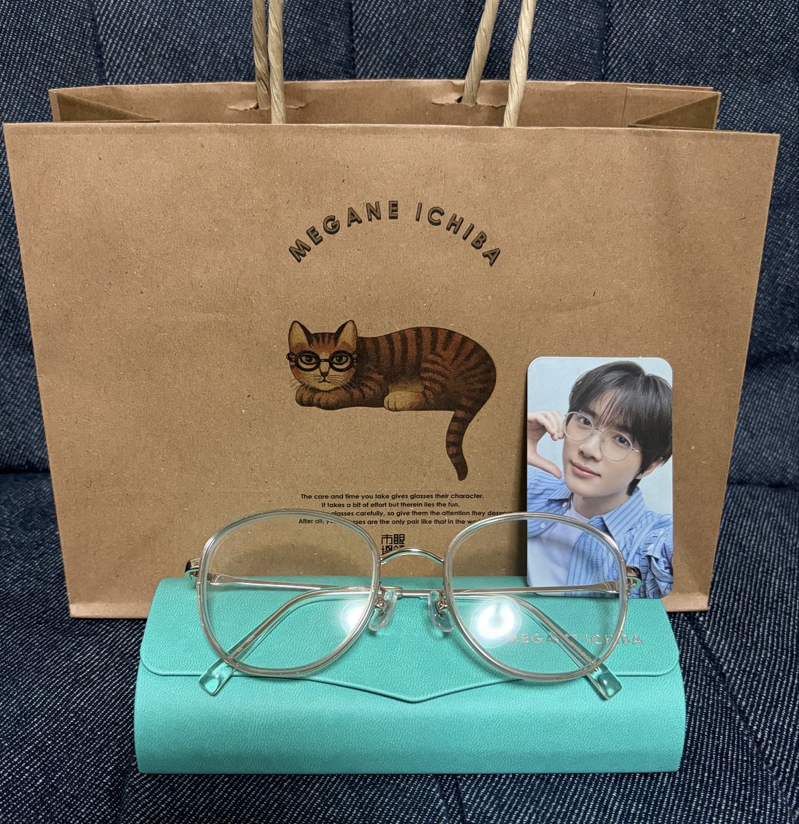 Beomjun3150's tweet photo. ボムギュモデルのカラーも同じのを購入😊
眼鏡市場さんは勝手にお高いイメージでしたがお財布に優しい価格帯のCraptと今回TXTコラボのお陰で出会えたことに感謝✨
くもり低減コートをプラスして大満足のお買い物でした！
#眼鏡市場
#Always_Together_Crapt https://t.co/wLeuFeLtTf