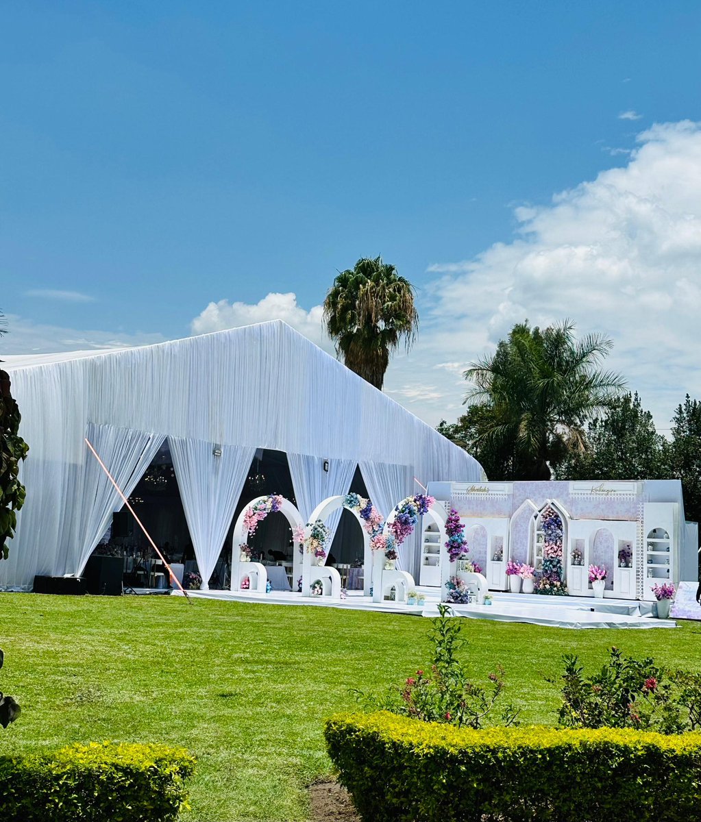 Igongocc's tweet photo. Sheila Atuhaire’s giveaway ceremony! 26.09.26

Elegant doesn’t mean expensive. Our budget-friendly event space gives you soft natural light, romantic greenery, and timeless beauty. Looking for an event space for your next function? 
#VisitIgongo https://t.co/bzXINhE4MX