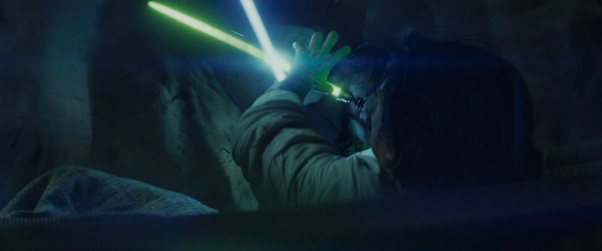 SWshotbyshot's tweet photo. Star Wars: The Last Jedi - shot 1452 https://t.co/moE9oRTPR1