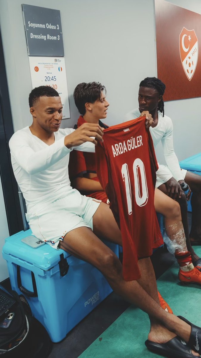 RealMadridxtrac's tweet photo. 🗣️Kylian Mbappé on Arda Güler giving him his No. 10 Türkiye jersey:

“I was so pleased and happy to receive the jersey from Arda Güler. I’ll keep it and give it to my first son.

He is a boy I respect and value so much, and he shows me the same respect. He is the one who understands me the most at Real Madrid, so I was incredibly happy to see him yesterday in Türkiye.

I saw the love he receives from the crowd and the media, and that is really great to see. He has everything to become a great player in the future.”