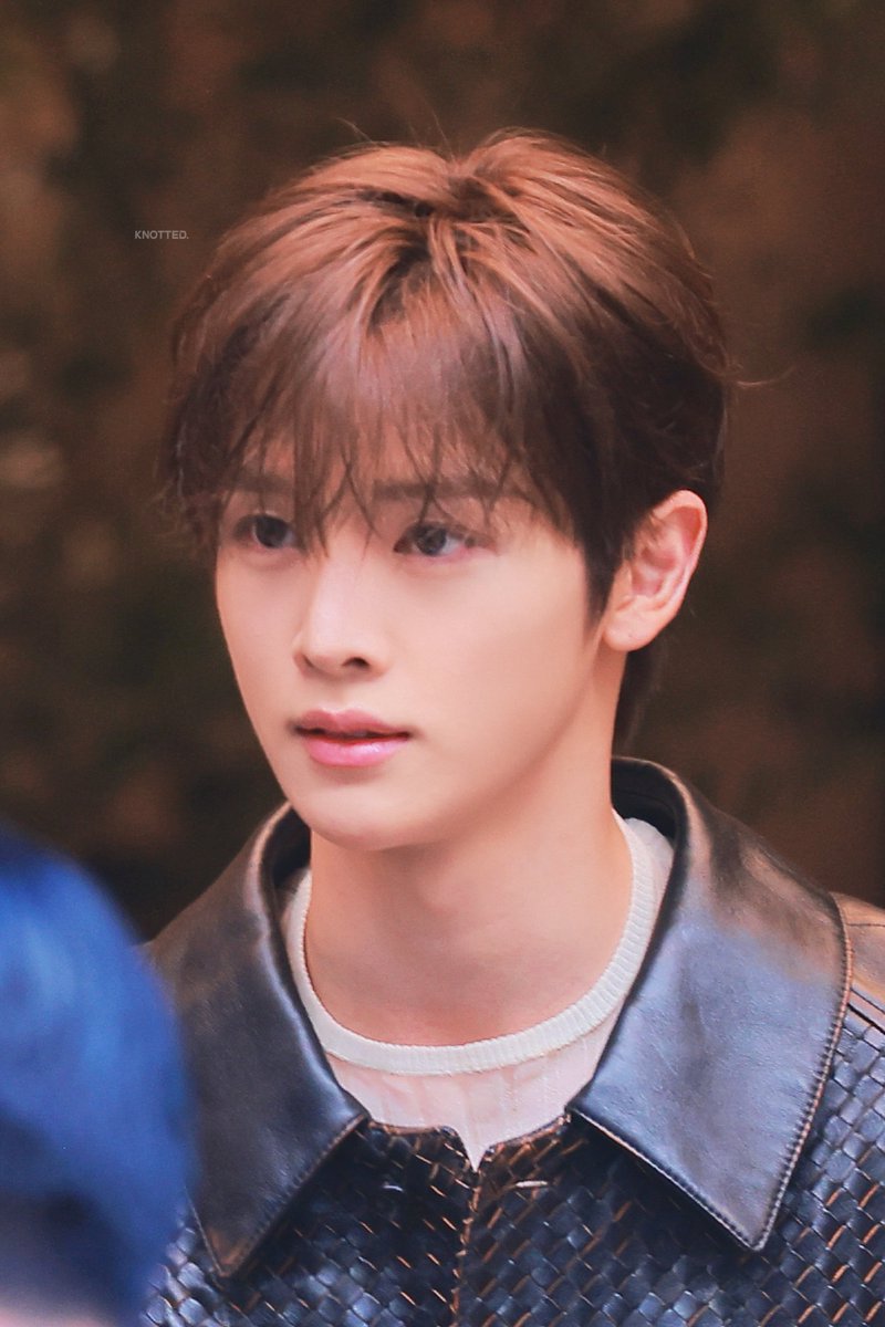 vrockbambi's tweet photo. #BottegaVenetaSS27xSUNGCHAN
#BottegaVenetaSS27 https://t.co/i976IVapNk