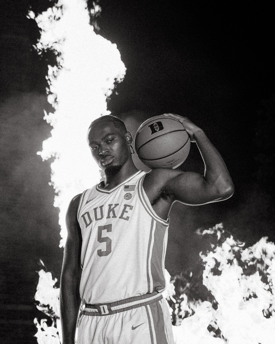 DukeMBB's tweet photo. hype shoot 🔥🔥🔥 

full video drop at Countdown 🍿 https://t.co/10QRuydaER