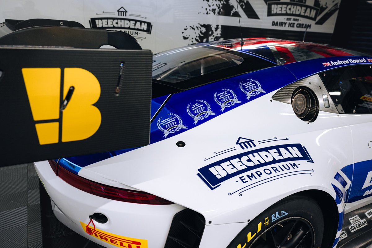BeechdeanAMR's tweet photo. Have you seen our special livery this weekend, charting the retiring Andrew Howard's racing highlights?

📸 Phil Hay https://t.co/36xJSNKqo2