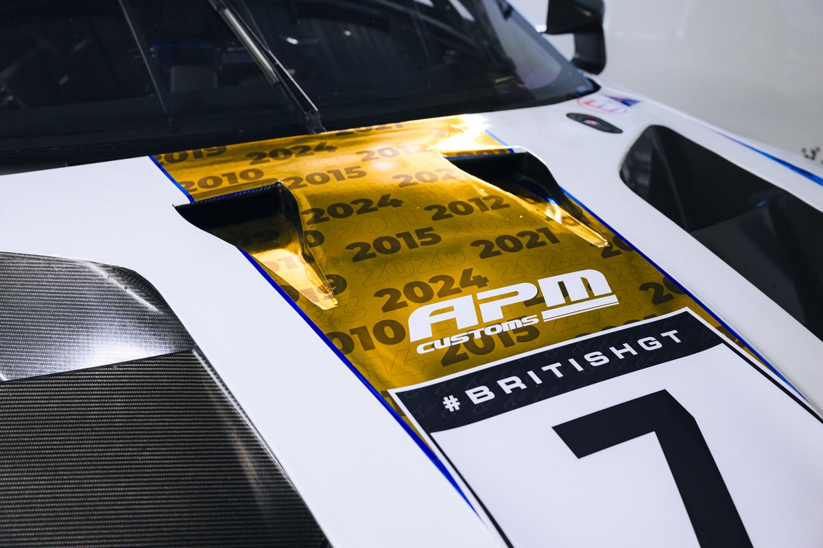 BeechdeanAMR's tweet photo. Have you seen our special livery this weekend, charting the retiring Andrew Howard's racing highlights?

📸 Phil Hay https://t.co/36xJSNKqo2