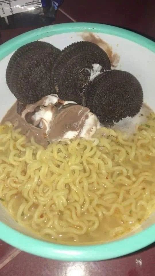 lum1nous_void's tweet photo. ⠀⠀  

  ❝  𖬺 .. dinner is served .ᐟ I made 
         it 𝗃𝗎𝗌𝗍 for you my dear reader .  ❞

⠀⠀ https://t.co/qbfZrvVTMS