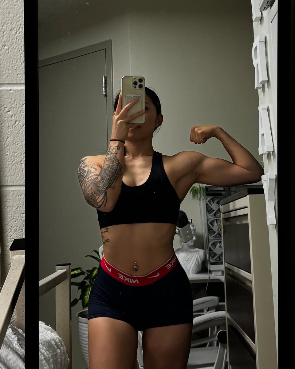 itsicetrayxlla's tweet photo. https://t.co/ULH2L6edlt