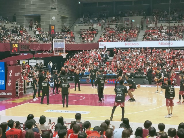 keithfund's tweet photo. 東急ドレッセとどろきアリーナで、Bプレミア開幕戦を観戦しました。 #川崎ブレイブサンダース #名古屋ダイヤモンドドルフィンズ https://t.co/mtsLDTmgVq
