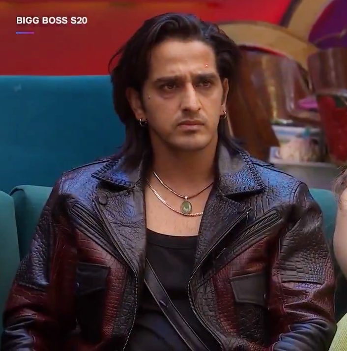 real_khabri_1's tweet photo. Ranking Poll Week 3

Like &amp; Retweet if you’re supporting #QaziTouqeer in #BiggBoss20 house

Note- Only Likes and Retweet will count (7 Pm to 7 Pm) 24 hours.

#BB20
#SalmanKhan https://t.co/Yy5tIpT3rn