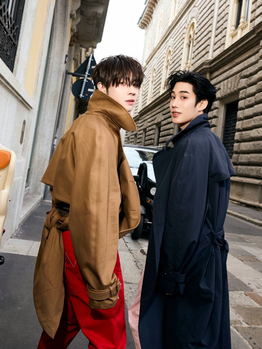 ggxciii's tweet photo. สำหรับฟชวครั้งแรกของทั้งสองคน พี่อยากมาบอกว่าภูมิใจในตัวเติ้ลเฟิร์สวันมากนะ แล้วก็อยากให้ทั้งสองคนภูมิใจในตัวเองมากๆเหมือนกัน เก่งกันจริงๆ ทำได้ดีมากกกก ไม่ว่าจะได้รับโอกาสอะไรมาก็เต็มที่กับโอกาสนั้นเสมอ พี่เห็นอยู่ตลอดไม่ว่างานไหนๆน้องๆก็ใส่สุดทั้งหมด ด้วยทัศนคติการทำงานแบบนี้พวกน้องไปได้อีกไกลแน่นอน 🤍

ได้เก็บเข้าลิสต์เพิ่มด้วยกันอีกหนึ่งมิชชั่นแล้ว และพี่เชื่อว่าจะมีต่อๆไปอีกแน่ ไปกันต่ออออ 🤜🏻🤛🏻

TLE​ FIRSTONE​ AT​ MFW​ 2027
#MOSCHINOSS27xTLEFIRSTONE
#TLE_mtm #Firstone #MOSCHINO