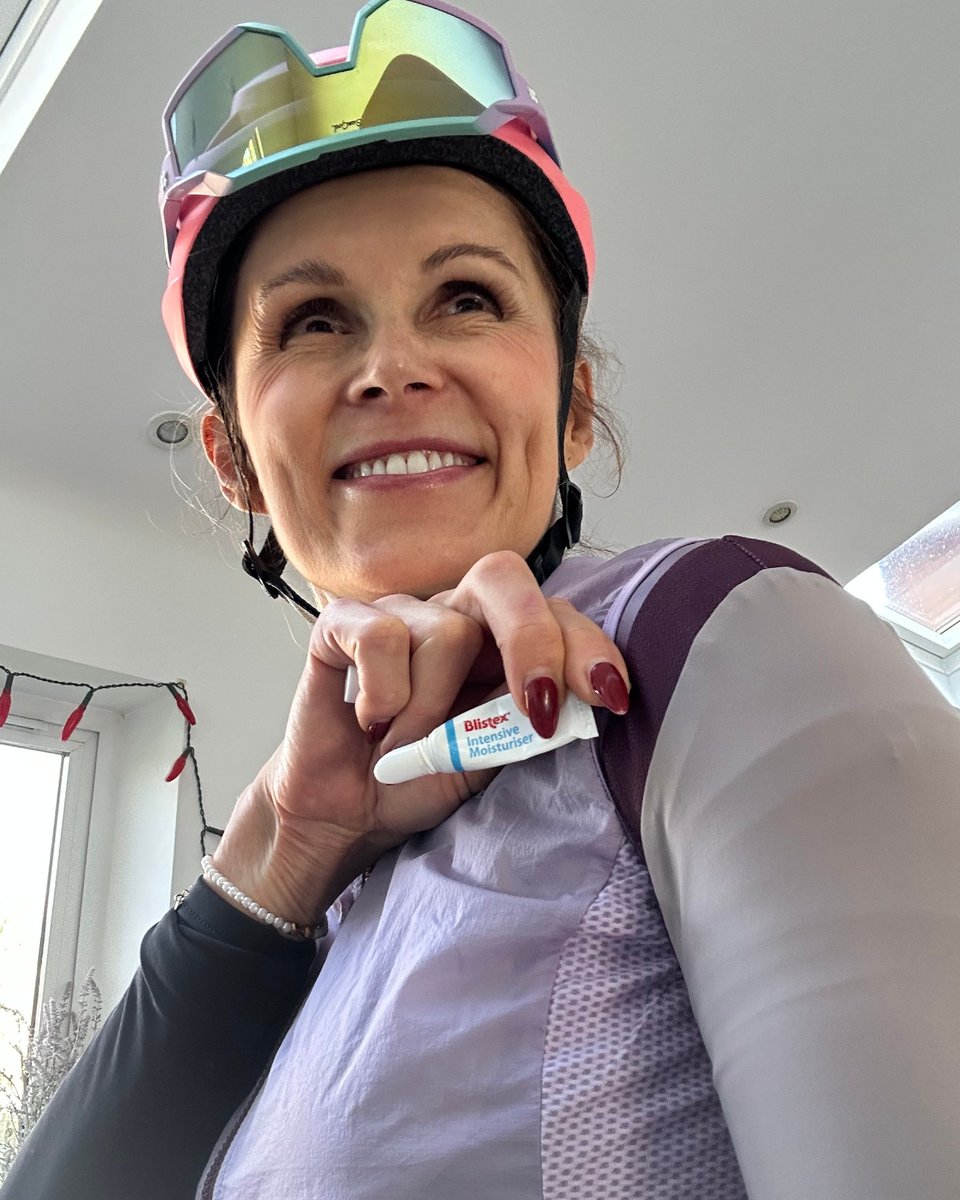 VanceAndeson's tweet photo. Whether you're cycling or running on a frosty morning, cold and sun exposure can damage your lips. Apply a thick layer of Blistex Intensive Moisturiser before heading out to prevent chapping and protect against the elements. https://t.co/85YJVKRkTV