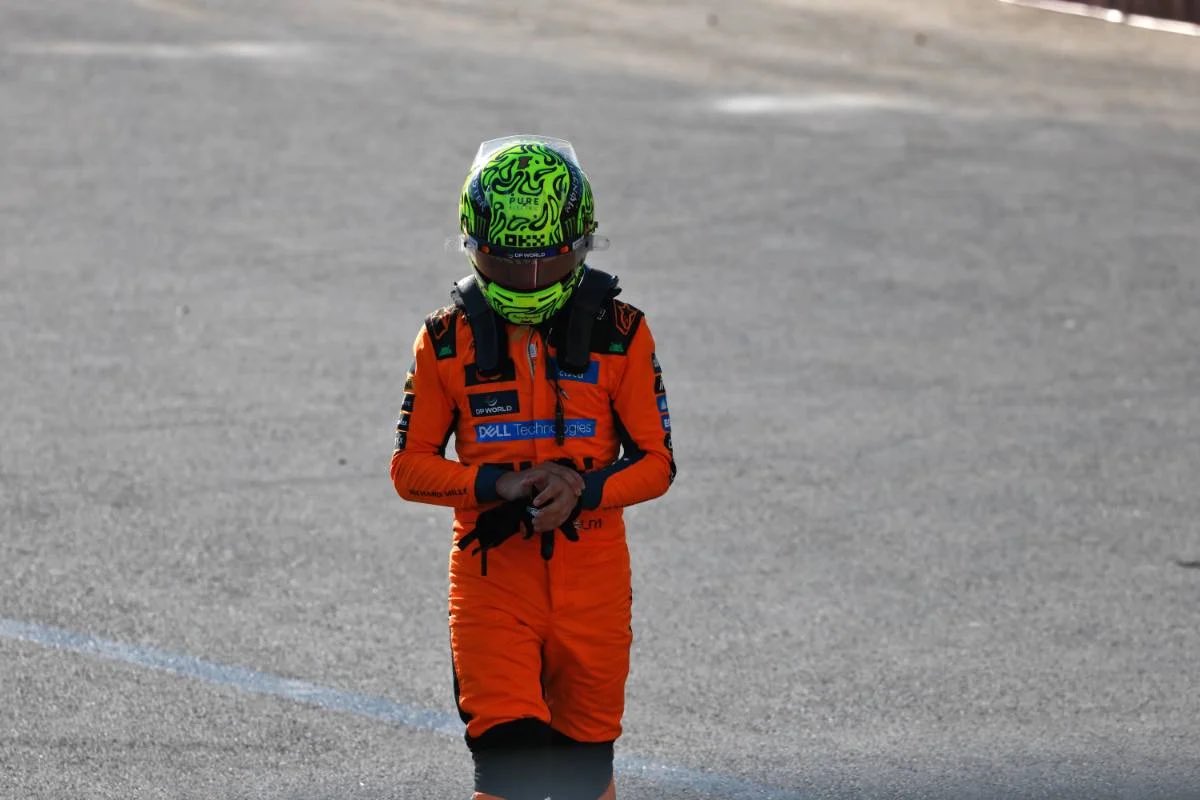 LeSprintEdition's tweet photo. « C’est exactement le genre de pilotes qui, pour être honnête, ne devraient pas être en Formule 1. » 🥶

Lando Norris détruit Franco Colapinto en conférence de presse après la course.

Via @SkySportsF1 

#F1 #AzerbaidjanGP https://t.co/xKTdESGQ7d