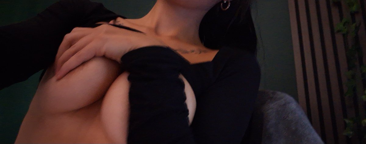 Lostbonesx3's tweet photo. Im a bit of a handful https://t.co/BVEvJ5DvuM