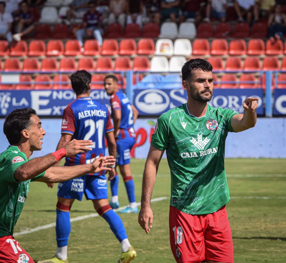 ZCFoficial's tweet photo. IAGO INDIAS♥️🤍|

𝙋𝙤𝙧𝙦𝙪𝙚 𝙘𝙧𝙚𝙚𝙧 𝙩𝙖𝙢𝙗𝙞é𝙣 𝙚𝙨 𝙪𝙣𝙖 𝙛𝙤𝙧𝙢𝙖 𝙙𝙚 𝙜𝙖𝙣𝙖𝙧🫰🏼👏🏼

⚽️ |65’| Iago Indias.

#VamosMiZamora https://t.co/1ytbvwi8iz