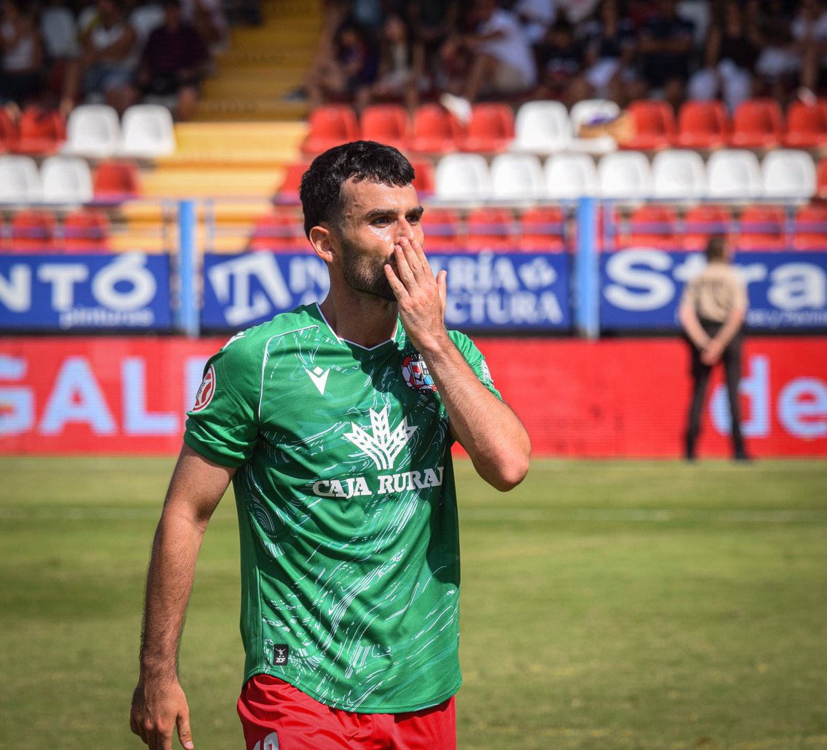 ZCFoficial's tweet photo. IAGO INDIAS♥️🤍|

𝙋𝙤𝙧𝙦𝙪𝙚 𝙘𝙧𝙚𝙚𝙧 𝙩𝙖𝙢𝙗𝙞é𝙣 𝙚𝙨 𝙪𝙣𝙖 𝙛𝙤𝙧𝙢𝙖 𝙙𝙚 𝙜𝙖𝙣𝙖𝙧🫰🏼👏🏼

⚽️ |65’| Iago Indias.

#VamosMiZamora https://t.co/1ytbvwi8iz