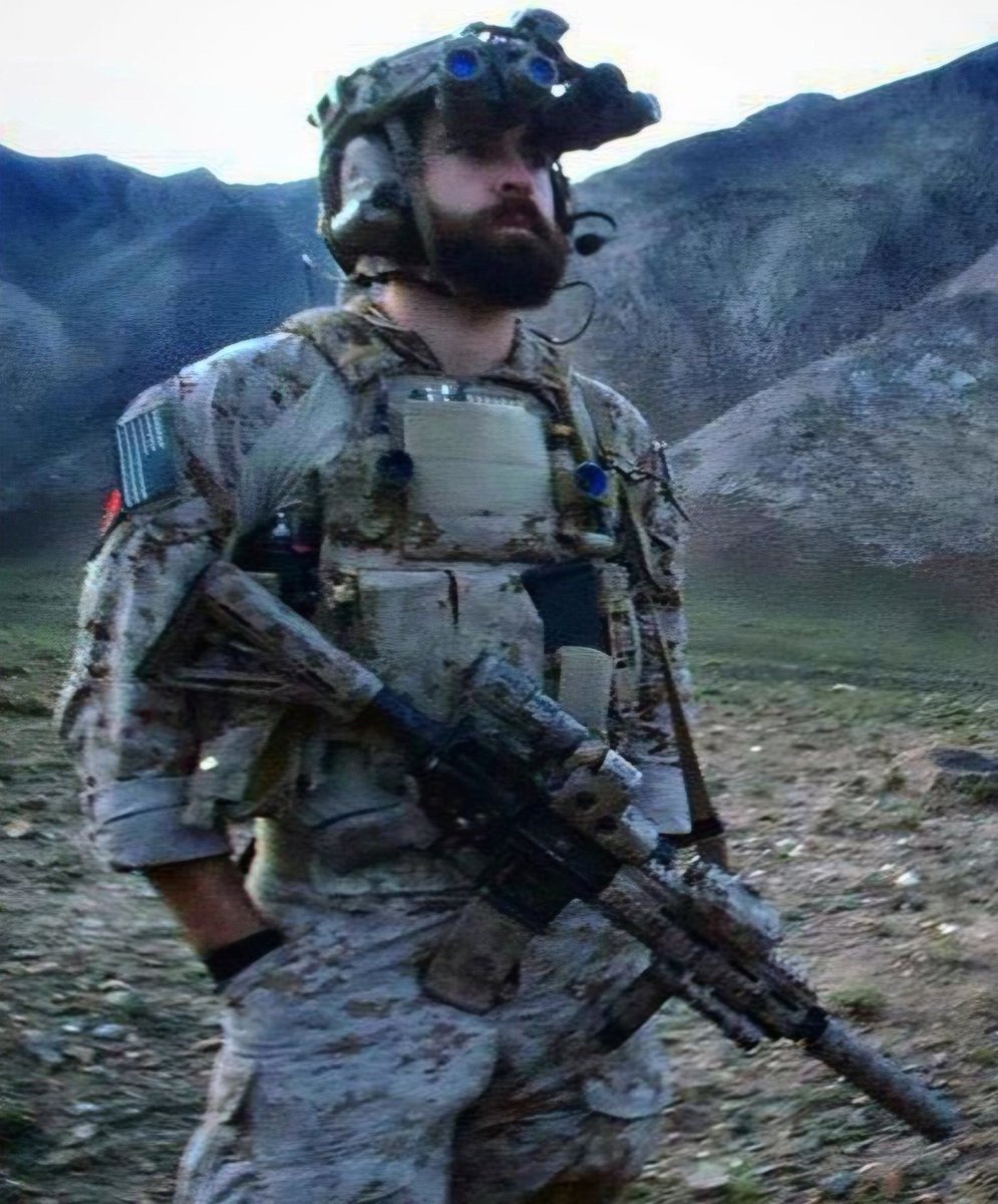 specialopsmag's tweet photo. Today we honor DEVGRU (SEAL Team 6) operator Brett “Shady” Shadle.

He enlisted in the Navy in 2000 with a clear goal: become a SEAL. After earning his Trident in 2002, he served with SEAL Team 4 and completed combat deployments to Iraq. In 2007 he screened for DEVGRU and joined Red Squadron, where he served as an assaulter, team leader, and experienced military free-fall jumper. He deployed multiple times to Afghanistan as a Tier 1 operator and earned two Bronze Stars with Valor along with the Defense Meritorious Service Medal.

On March 28, 2013, 11 days after his 31st birthday, Shadle was killed in a mid-air collision during a routine free-fall training jump near Tucson, Arizona. He had nearly 1,000 jumps. An investigation found no one at fault. He was laid to rest with full military honors at Arlington National Cemetery. 

We remember Chief Shadle not only for the missions he completed but for the standard he set: quiet professionalism, relentless preparation, and devotion to his teammates and family. 

Rest easy, Shady. 
Never forgotten 🔱