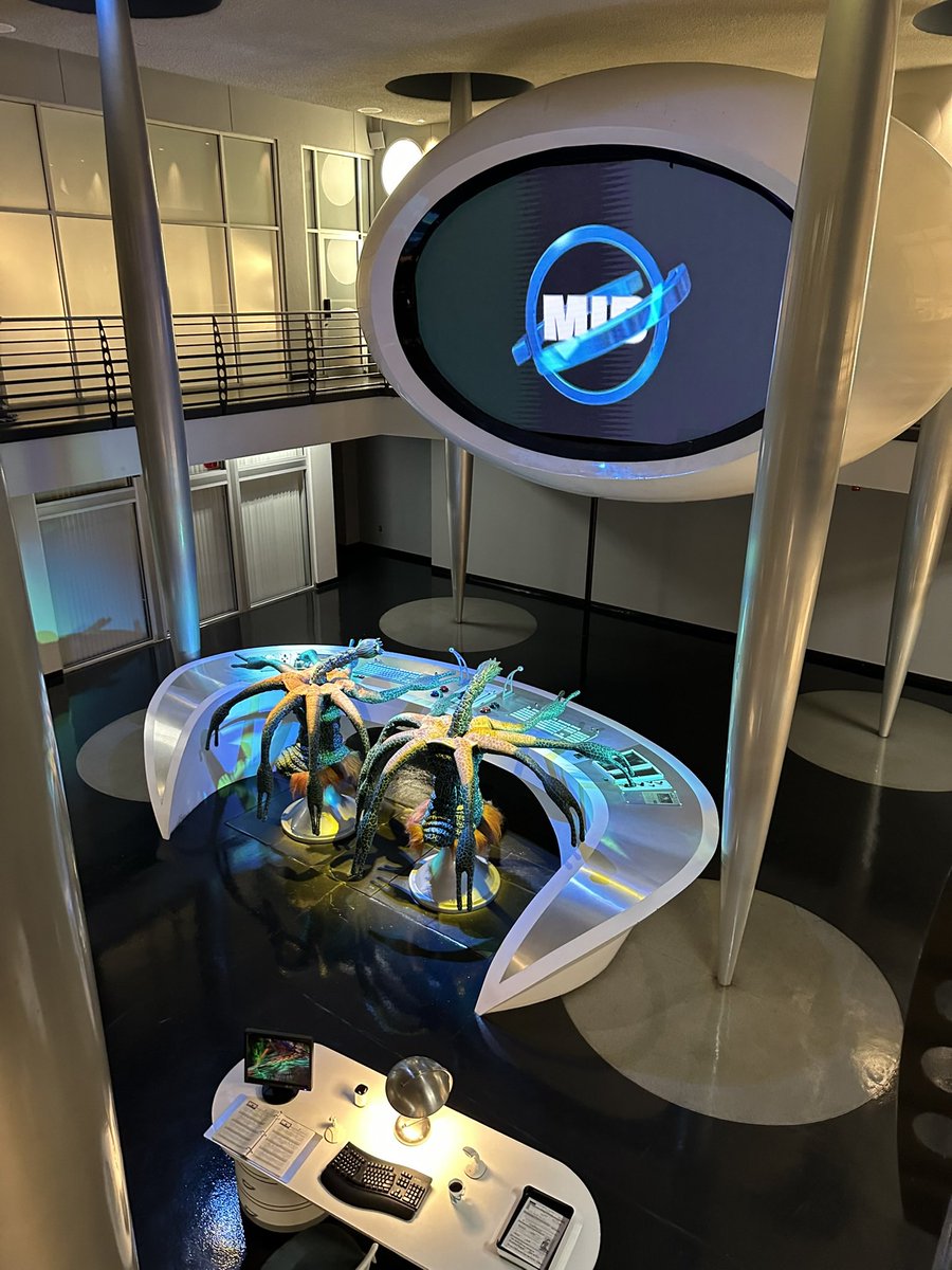 DHPLover's tweet photo. Film No 270 is (or was because I was too busy also watching the cricket to post about it - YOU BEARS!!!!): #MenInBlack (1997) #UniversalOrlando #MenInBlackAlienAttack https://t.co/rw3lTEvNug