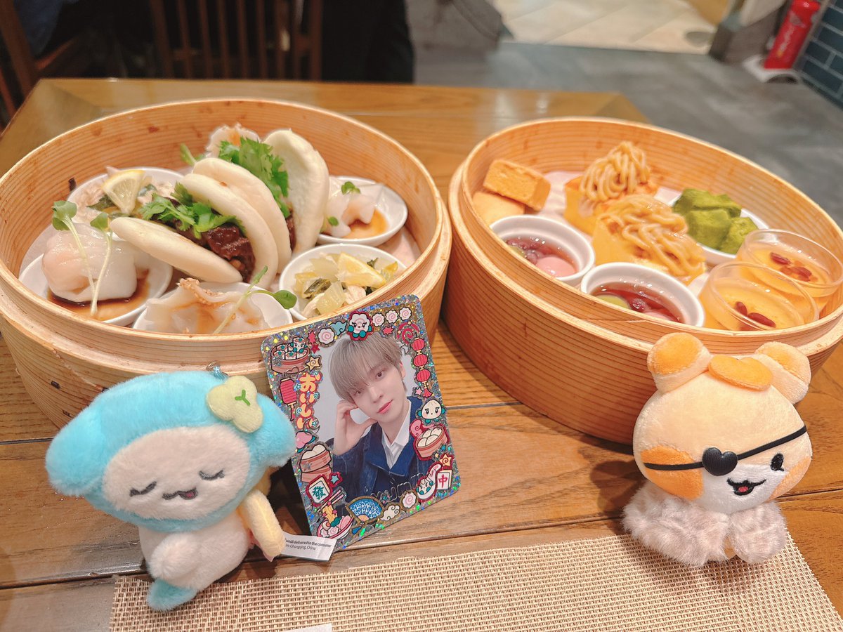 chaaaamcha's tweet photo. 噂のアフヌンも行ってきた♡
大満足すぎた割包美味しすぎてもっと食べたくなった https://t.co/vxSlBDCw1e