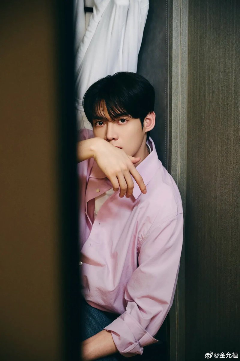 LanThuTranrd's tweet photo. Để hình mà không có từ ngữ để diễn tả độ đẹp điêng của kim yoon sik🩵

#KimYoonSik #김윤식 https://t.co/89gmnm9ebV