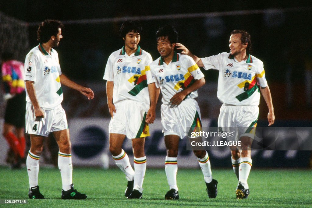 lelanglawas's tweet photo. Detail #LawasMalamMinggu - Sabtu, 26 September 2026
#Lawas8
JEF United Ichihara 1996-97 Away
#15 Takayuki Chano
Size XOO (74x56cm)
ALL ORIGINAL
Sponso ori (crack)
Nameset Original
crest crack
Noda kuning penyimpanan (butuh mandi), Pulls
kain aman
Excellent https://t.co/jG8sVK5ygn