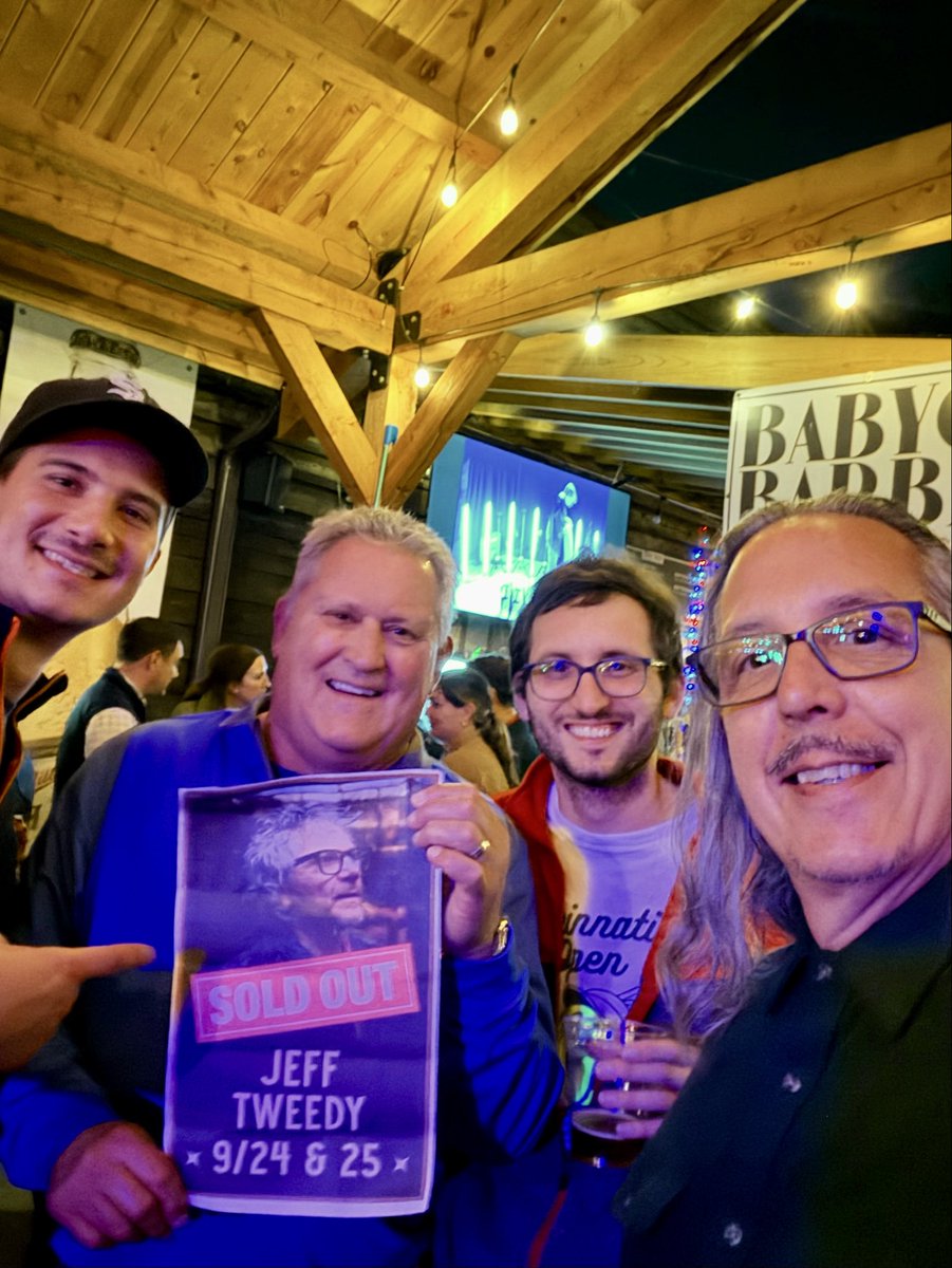 Kubudean's tweet photo. Wonderful evening @FitzGeraldsClub for Jeff Tweedy last night. Always a great vibe here! https://t.co/31Wz8wB6sg