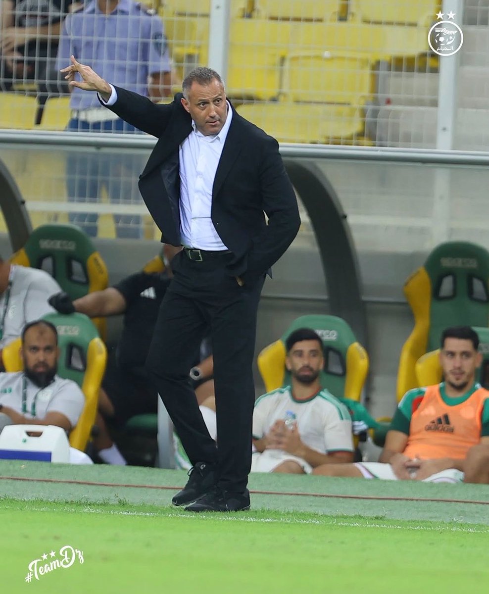 DZFOOTBALLDZ's tweet photo. 🤔 Que pensez-vous de la décision de Hemdani d’écarter Rayan Aït Nouri ? https://t.co/lQi6MdROz2
