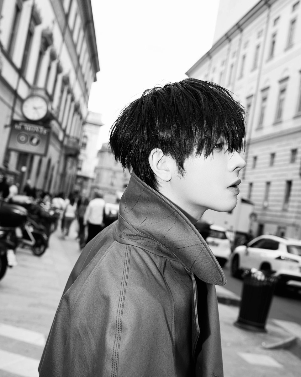 firstone_wnk's tweet photo. Street to Runway.

#MOSCHINOSS27xTleFirstOne
#MOSCHINO
#FirstOne #Tle_mtm https://t.co/q1eoljTXIc