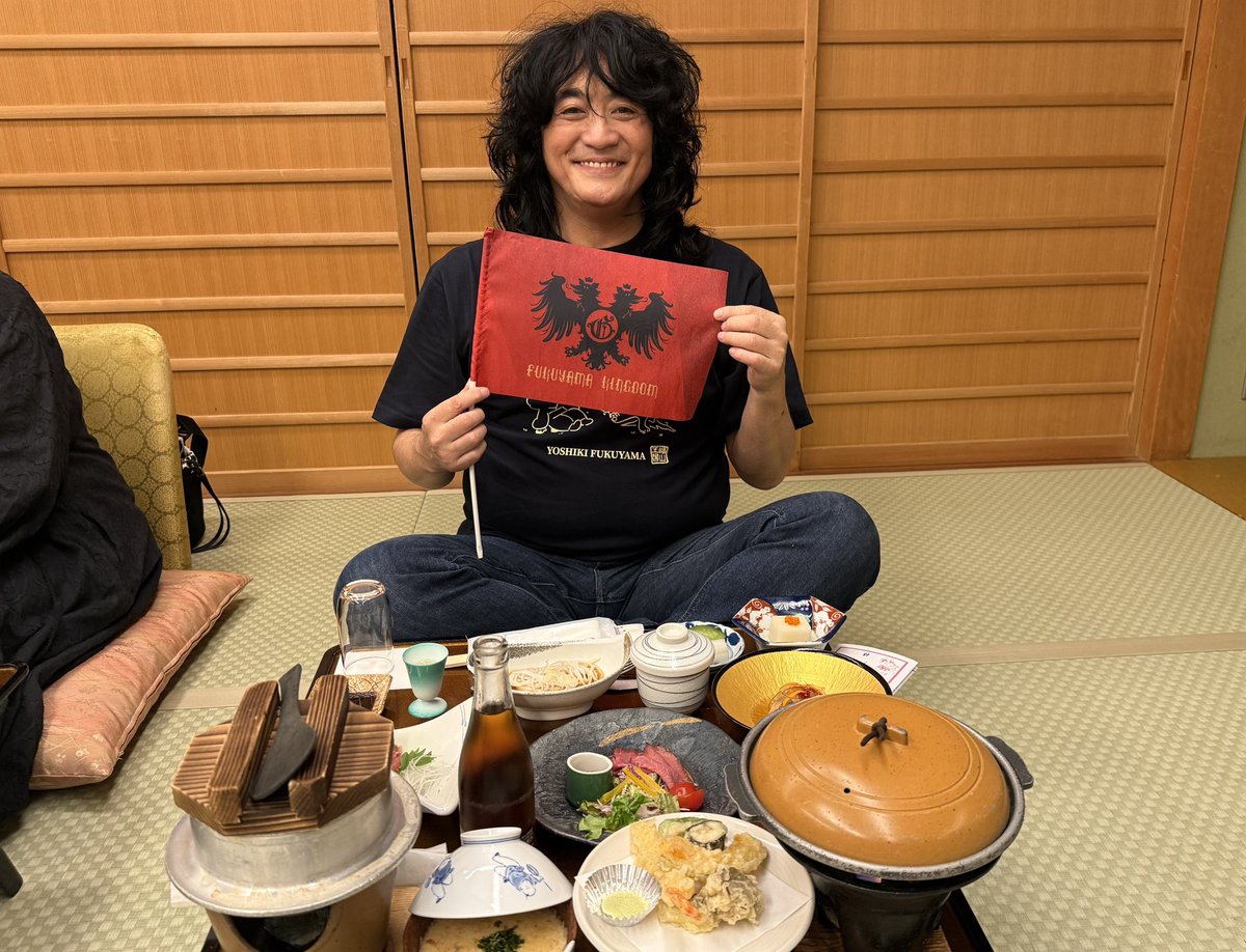 MOJOST_official's tweet photo. 【#福山芳樹 】

♨️福山王国 湯けむり大騒動!! ♨️
     🎂福山芳樹 誕生記念🎂
✨ファン感謝祭2026 in熱海✨

1日目、目まぐるしく無事に終了しました！

みなさん温泉入ってゆっくりおやすみください♨️

明日も楽しみしましょー！ https://t.co/bTvSeOWl5v
