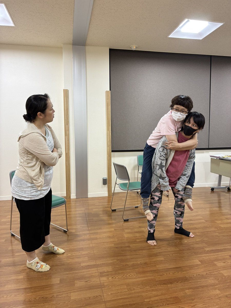 power_of_dream's tweet photo. 本日、台本が完成しました��
何も考えずに笑いたい人も、深読みして熟考したい人も、げんこつ団を懐しみたい人も、新作を心待ちにしている人も、げんこつ団初めましての人も！！
11月は、ぜひ下北沢の楽園へ！
#げんこつ団 #天国と地獄 #下北沢

【春原予約ページ】
https://t.co/T0L3fktRGy https://t.co/1wWlm6bTcz