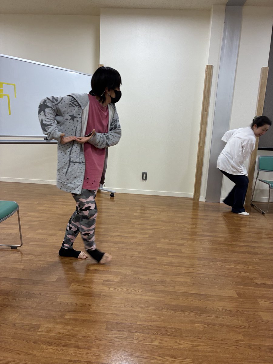 power_of_dream's tweet photo. 本日、台本が完成しました��
何も考えずに笑いたい人も、深読みして熟考したい人も、げんこつ団を懐しみたい人も、新作を心待ちにしている人も、げんこつ団初めましての人も！！
11月は、ぜひ下北沢の楽園へ！
#げんこつ団 #天国と地獄 #下北沢

【春原予約ページ】
https://t.co/T0L3fktRGy https://t.co/1wWlm6bTcz