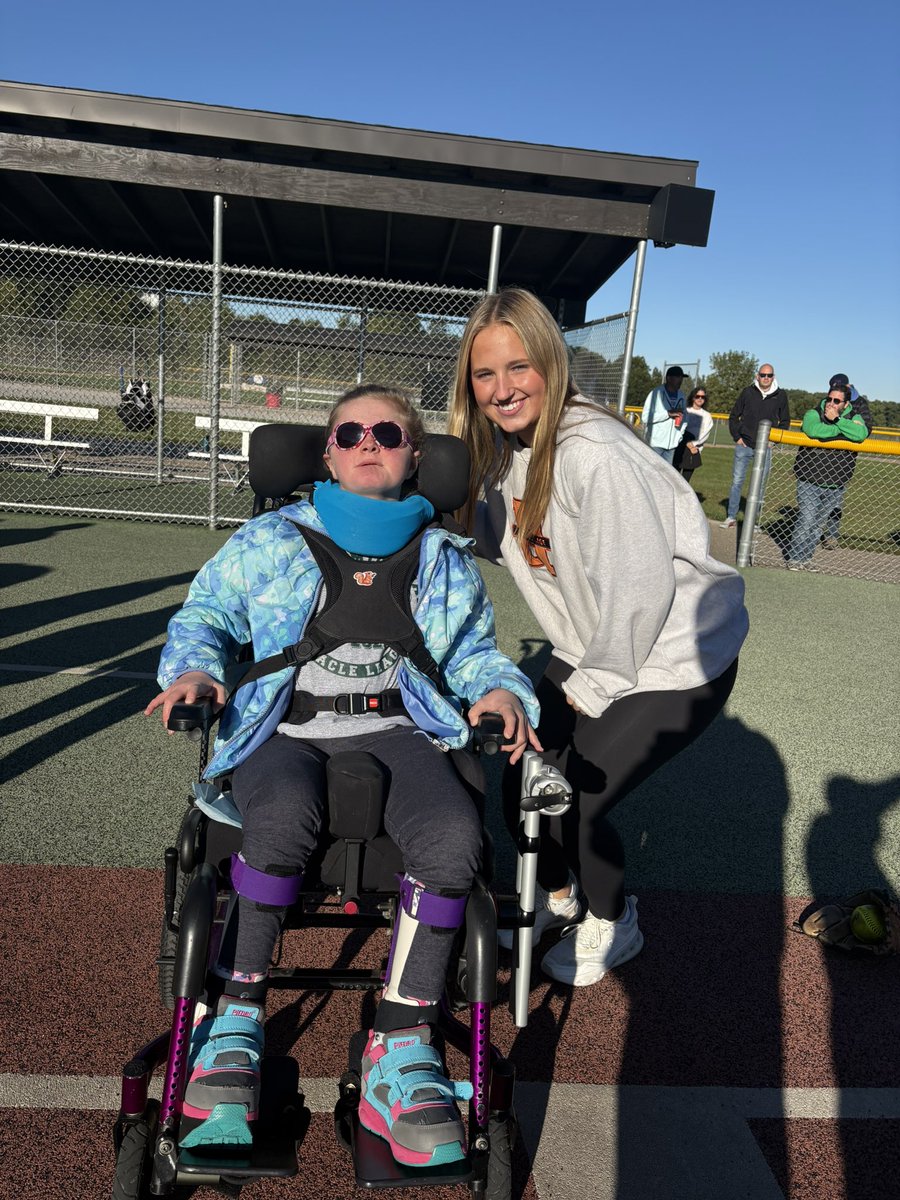 CoachMorehouse's tweet photo. It’s a great day to have a great day!  @HopeAthletics @HopeCollegeWBB #MiracleLeague https://t.co/lbqYbIKdob
