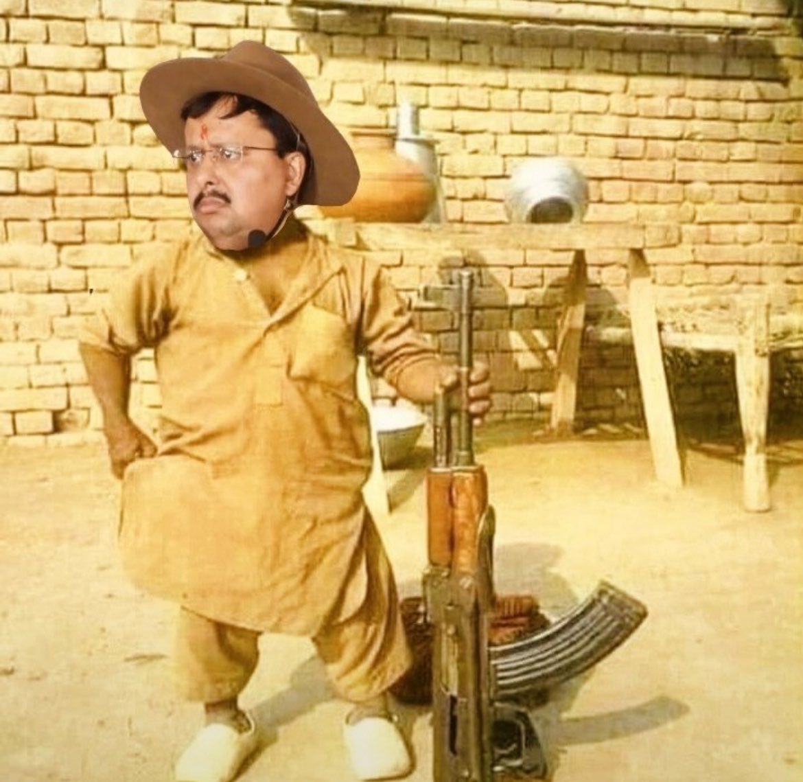 SattaSatyanash's tweet photo. @RahulGandhi Mai kaise lg rha hu btao 🤣🤣 https://t.co/fINjxxugLu