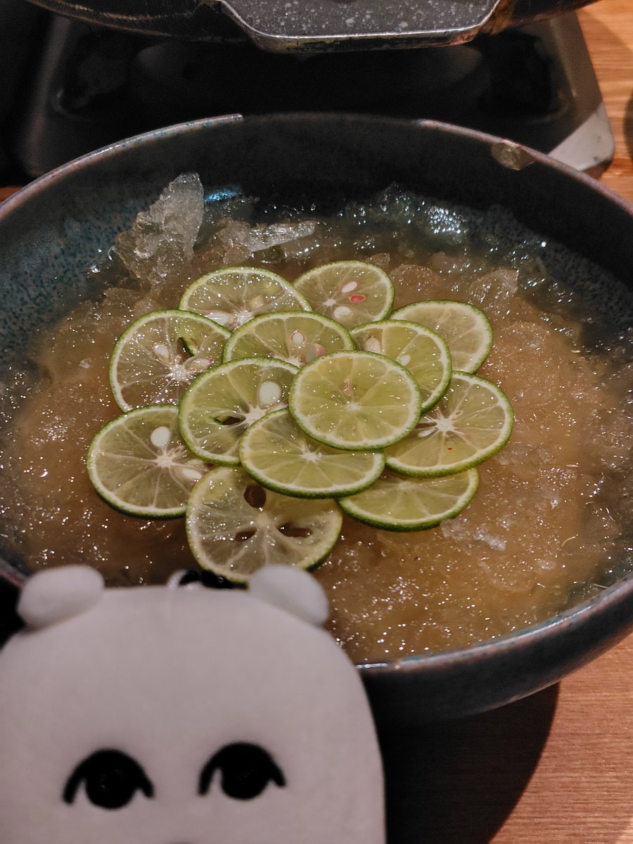 rotti_rotti's tweet photo. きょむべ、本日メインの京都冷麺極だよ。すだちの風味が効きまくりでおいしいね。 https://t.co/Oc8qEPjGAr