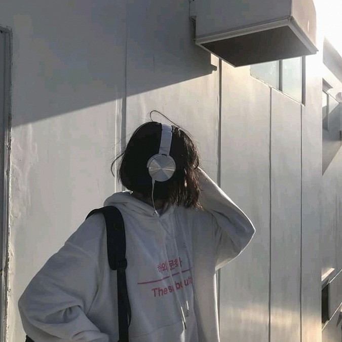 Hopeeileen331's tweet photo. 08♂受験生高校ぼっち
いいねでDM https://t.co/k48wa5Nwn9