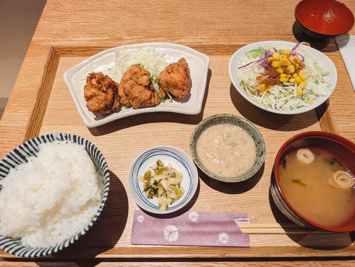 cygmax125's tweet photo. 本日もこちらへ…♨️
#かるまる 

サウナ　ケロ8分×2
水風呂　シングル10秒×2　やすらぎ2分×2
外気浴　屋上で15分×2

水流のあるシングルは羽衣ができないので
どうしても短時間しか居られないな🥵

有料会員になったので隔週で来るかも💭 https://t.co/xZzKyOOOiw