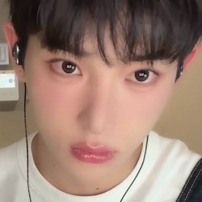 koioi0l tweet picture