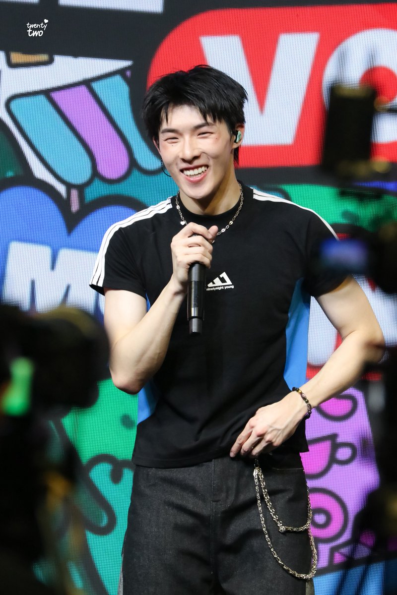 22isTwentyTwo's tweet photo. luv your smile 💛✨
#PROXIEKim #PROXIEth
#พ้อกสีมาอย่างเป็นมิตร
#มิตรTimeที่มิตรทาวน์xPROXIE
#MITRTIMEVol3DAY1
#มิตรTimeที่มิตรทาวน์ https://t.co/hJrUrv6Okx