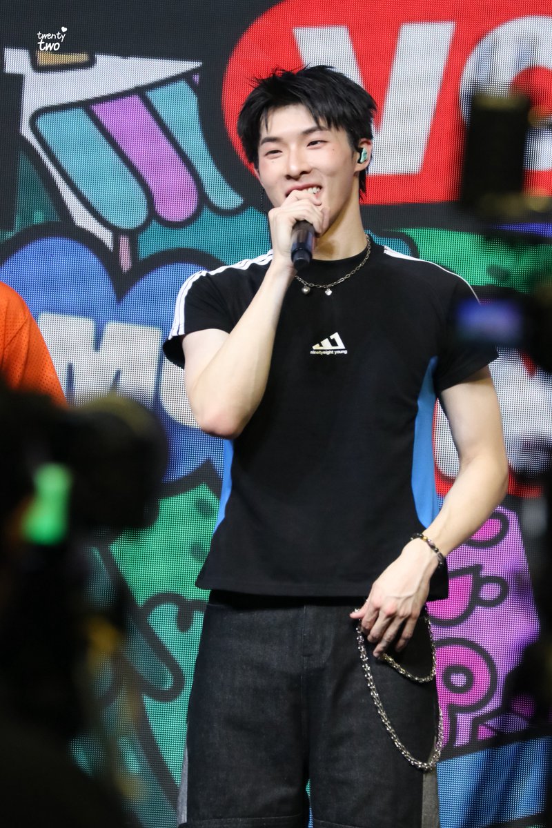 22isTwentyTwo's tweet photo. luv your smile 💛✨
#PROXIEKim #PROXIEth
#พ้อกสีมาอย่างเป็นมิตร
#มิตรTimeที่มิตรทาวน์xPROXIE
#MITRTIMEVol3DAY1
#มิตรTimeที่มิตรทาวน์ https://t.co/hJrUrv6Okx