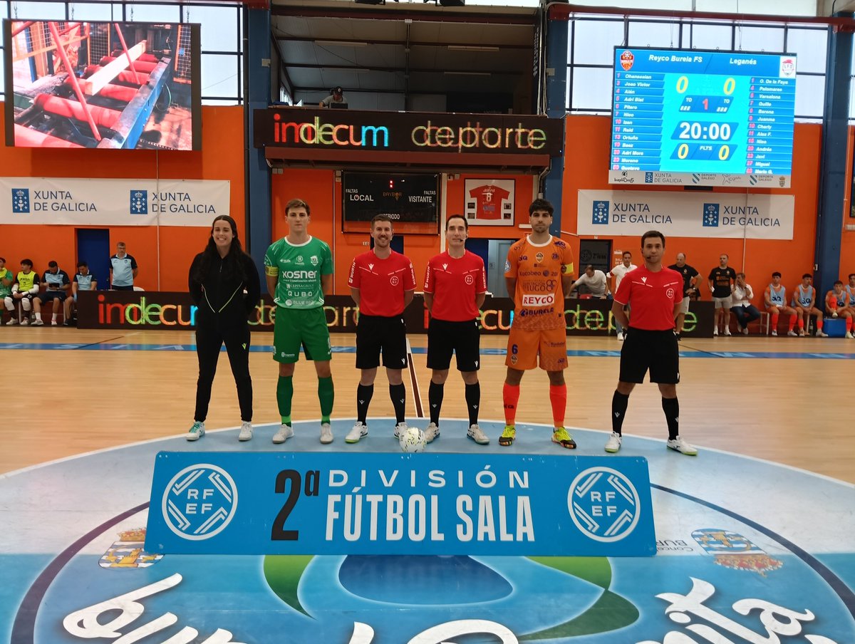 burelafs's tweet photo. 🧡👌🧡 Vista Alegre abre la Tarde Laranxa con ➕6️⃣ 

J2 Segunda @FutSalRFEF

@burelafs 3-1 @CDLeganesFS 

⚽ @adriiblat, min. 4
⚽ @alan4lvarez, min. 19
⚽ @pitero_6, min. 37
⚽ Barona, min. 40

📸 @kaspittamarketing

#TardeLaranxa
#25anosdehistoria
#FamiliaLaranxa https://t.co/lu2tp3DmeR