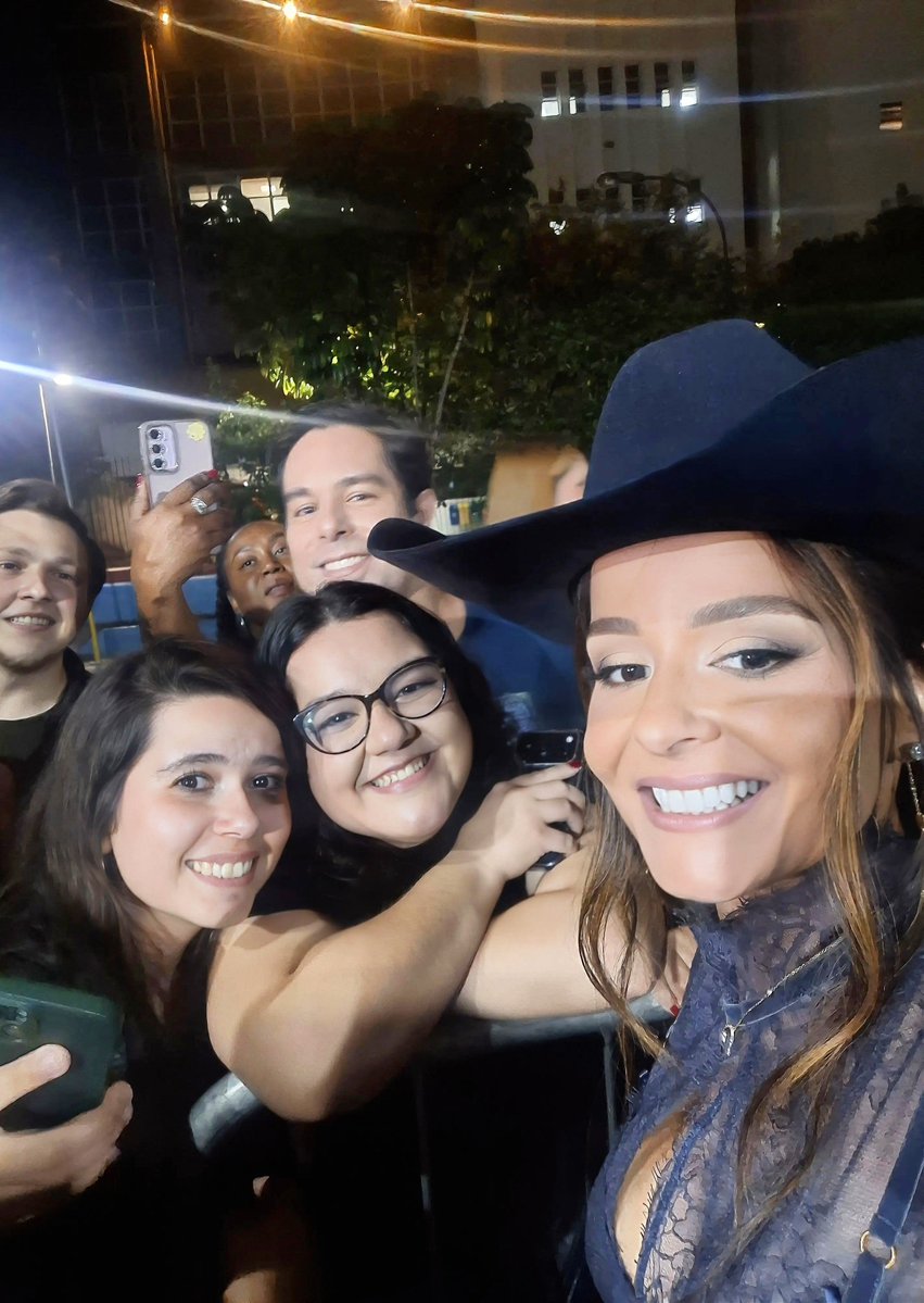 dudikas_duda's tweet photo. O tanto que ela é incrível, não tá escrito!
Preciosa demais.
Te amo Maiara, te amo! 🤍 https://t.co/rx84DND4IA