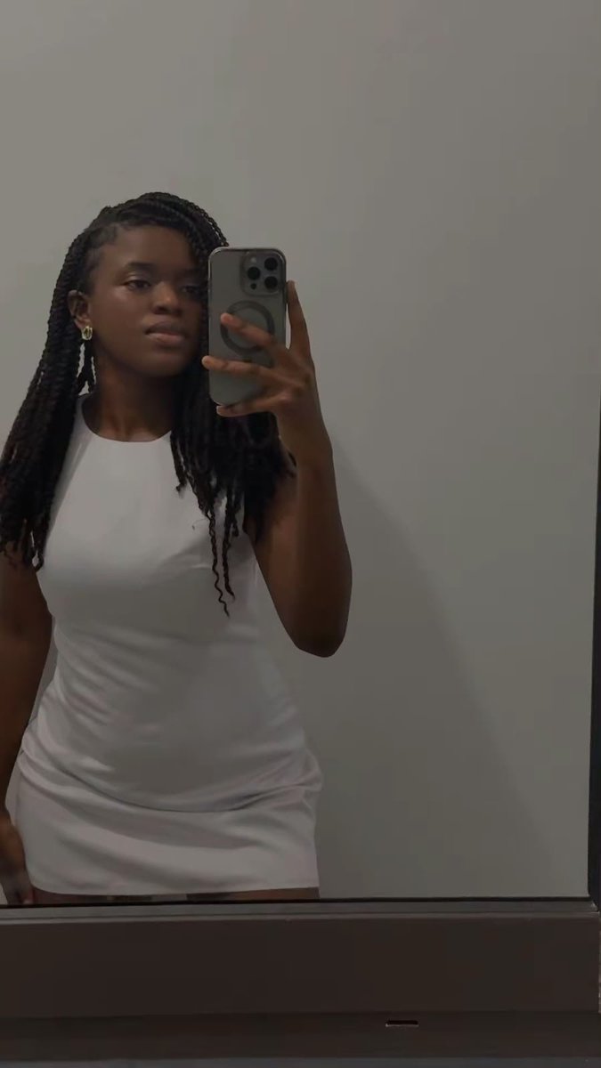 JareeyahMa12888's tweet photo. 🤏🏾🤏🏾🤏🏾 https://t.co/P6CAhdGEsi