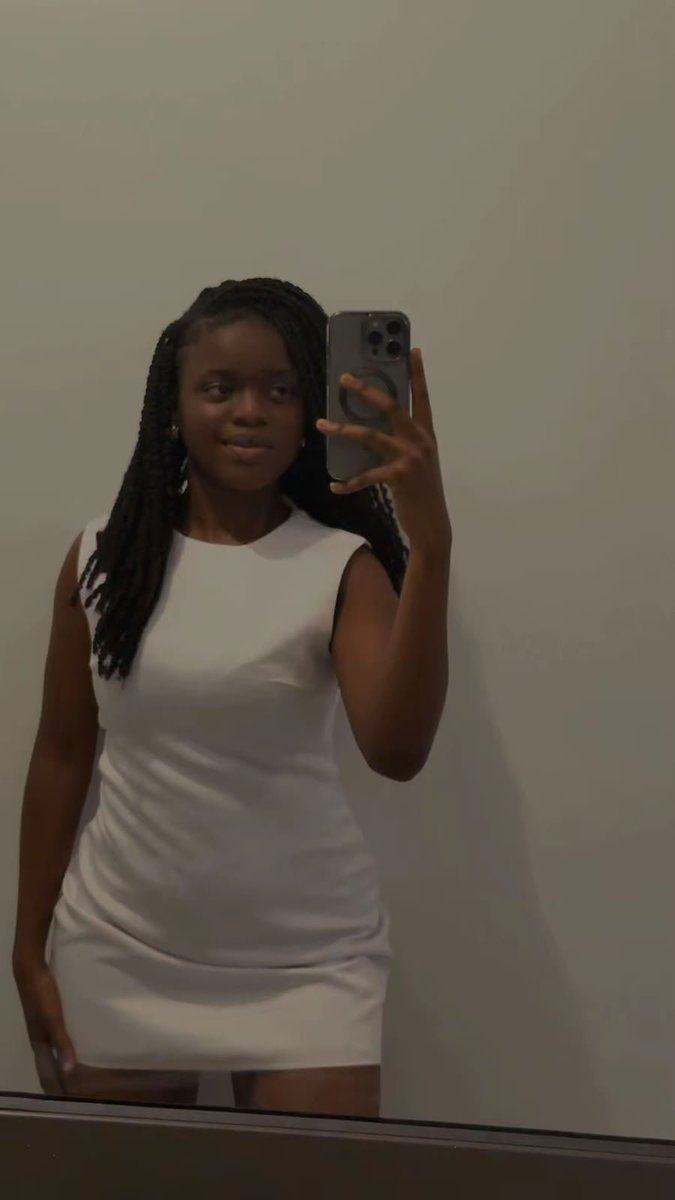 JareeyahMa12888's tweet photo. 🤏🏾🤏🏾🤏🏾 https://t.co/P6CAhdGEsi