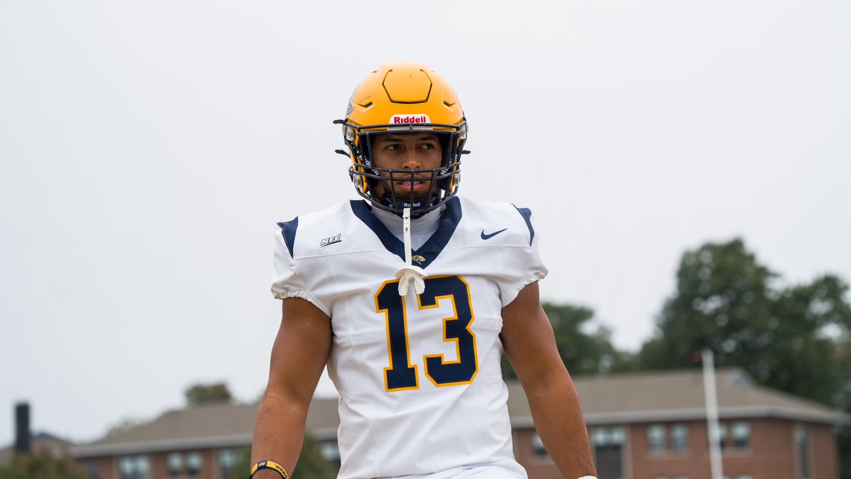 UNewHavenFB's tweet photo. Time to #FindAWay
#FAST
📺: https://t.co/DaZx6A4t8Q https://t.co/HjTeNdVJ1j